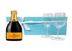 Tiffany Champagne Glasses – Timeless Elegance for Every Toast