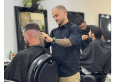 Best Barber Shop in Clear Island Waters