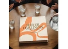 Server Oneliners: Funny Quips & Witty Lines for Serving with Style