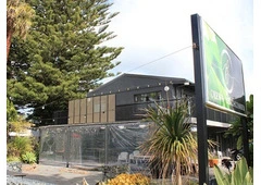 Choose Euro Slat privacy screen fence from PROVISTA that offers durability