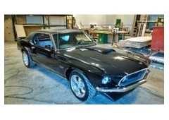 Gain all-inclusive and custom hot rod interior as stylish classic car upholstery services