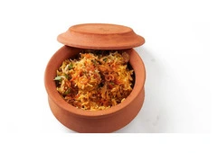 Indian Street Food in Den Haag - The Real Thing, No Shortcuts